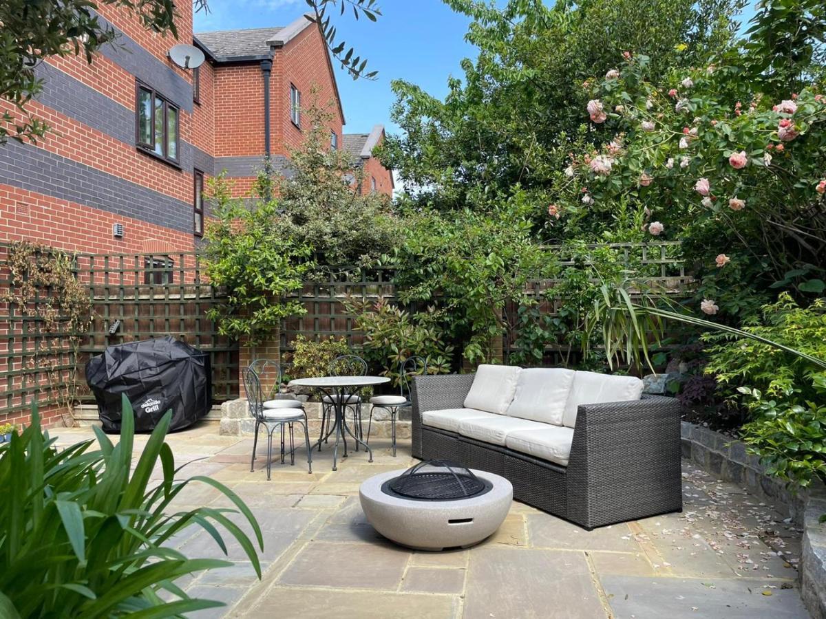 Stylish 1-Bed Studio London Ngoại thất bức ảnh